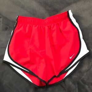 NIKE SHORTS SIZE S